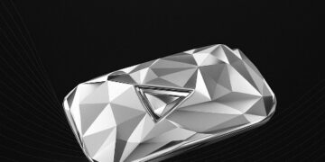 Лазаров го одбележува петгодишниот јубилеј со гала вечер на која ќе подари стан во Скопје