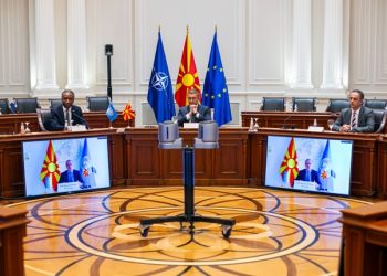 Кој и зошто ја пушти шпекулацијата за министерска смена во ресорот здравство?